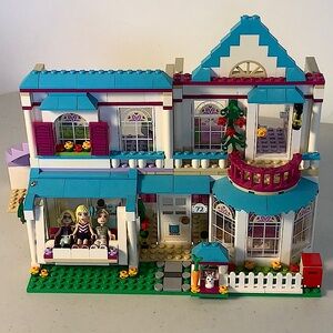 Lego Friends 31114 Stephanie’s House. Used, complete. No box, no instructions.